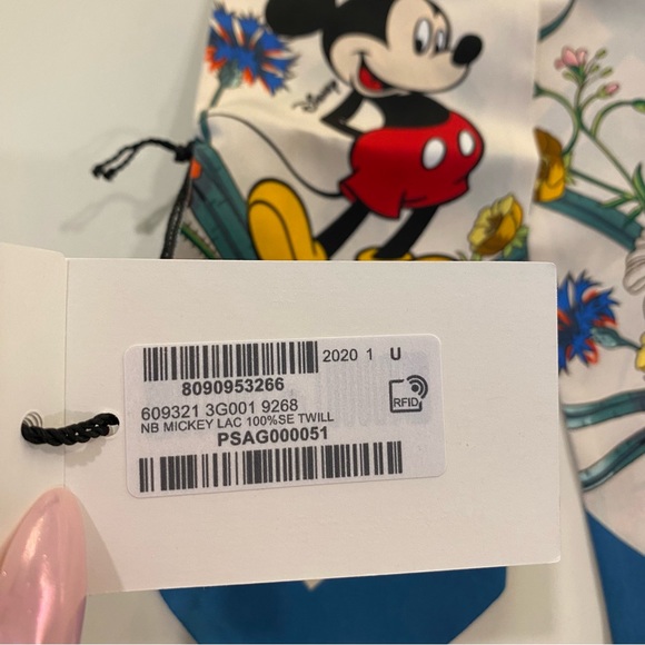 Gucci x Disney Mickey Mouse Floral Print Scarf Wrap - Picture 4 of 11